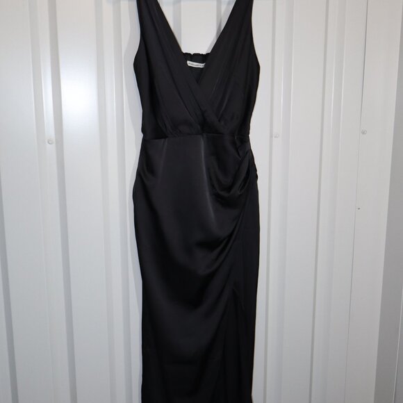 Abercrombie & Fitch Black Midi Dress - Picture 2 of 11